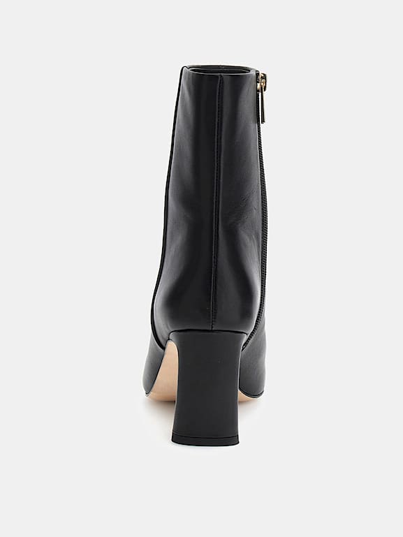 Marciano boots shop