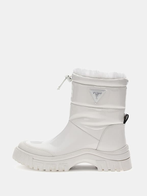 White guess boots top
