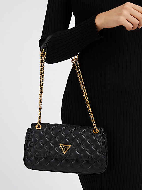 Bolso tipo riñonera Guess Giully negro con cadena para m