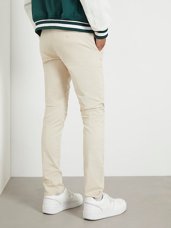 Uomo Dei Pantaloni A Va Bassa Con La Barba Ed I Baffi Illustrazione Disegnata Mano Di Vetor Image109448615