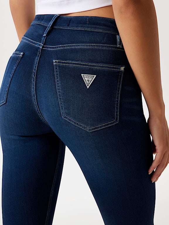 GUESS Damen-Jeans 111035 4r517 – Slim Fit, Kurzarm, Aus 95% Baumwolle & 5% Elasthan, Beige