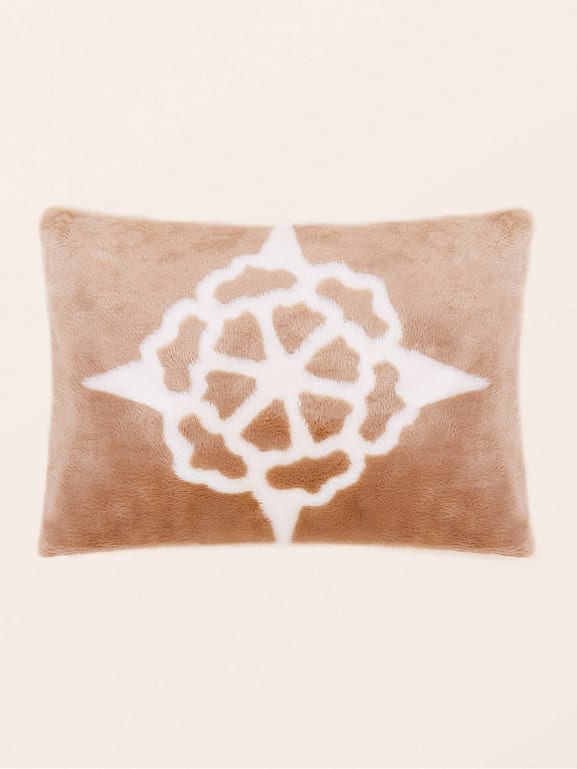 Faux fur 2025 rectangle pillow