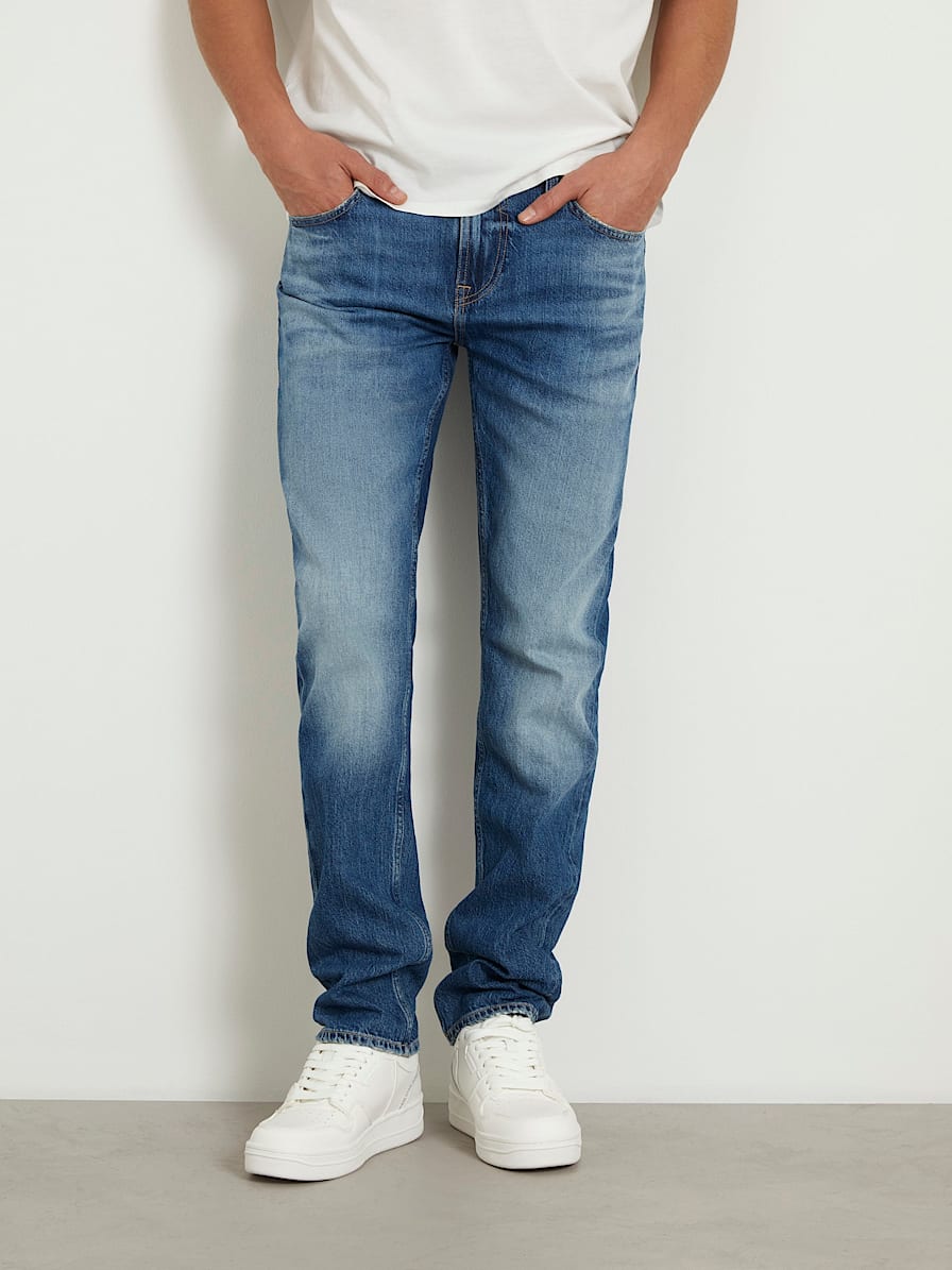 Узкие джинсы с заниженной талией