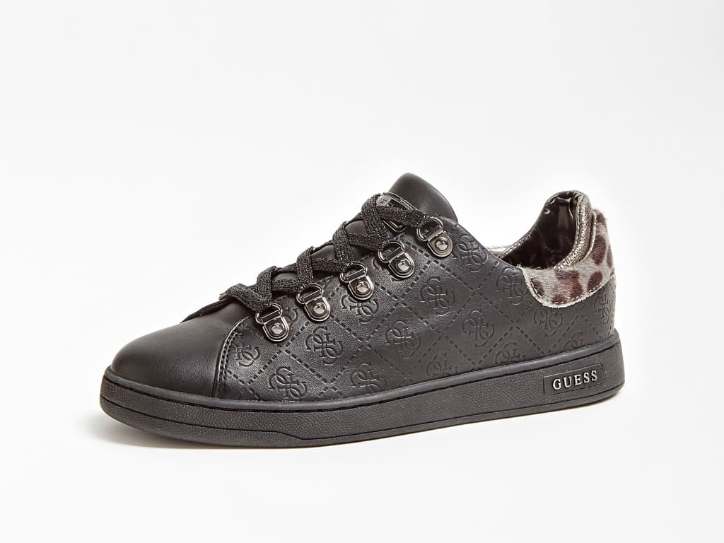 CHARLEZ PONYSKIN LOGO SNEAKER | GUESS.eu Guess Charlez Ponyskin Laminated