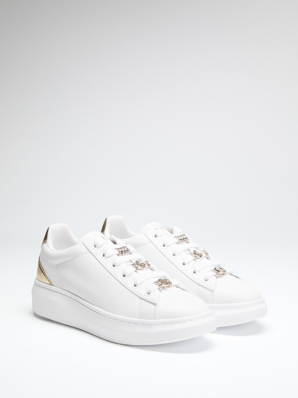 Fionia Charms Sneakers by Guess