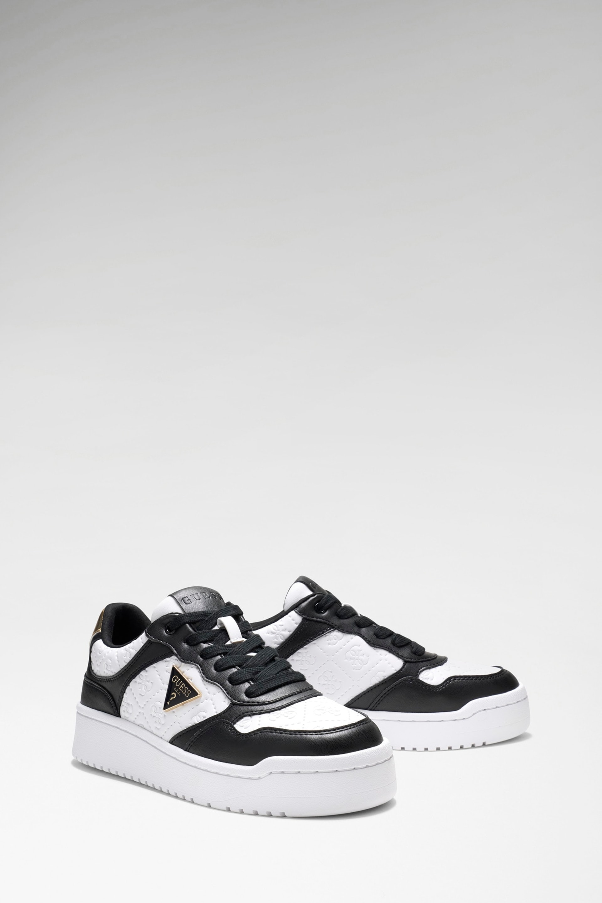 GUESS® Miriam üçgen logolu sneaker Kadın