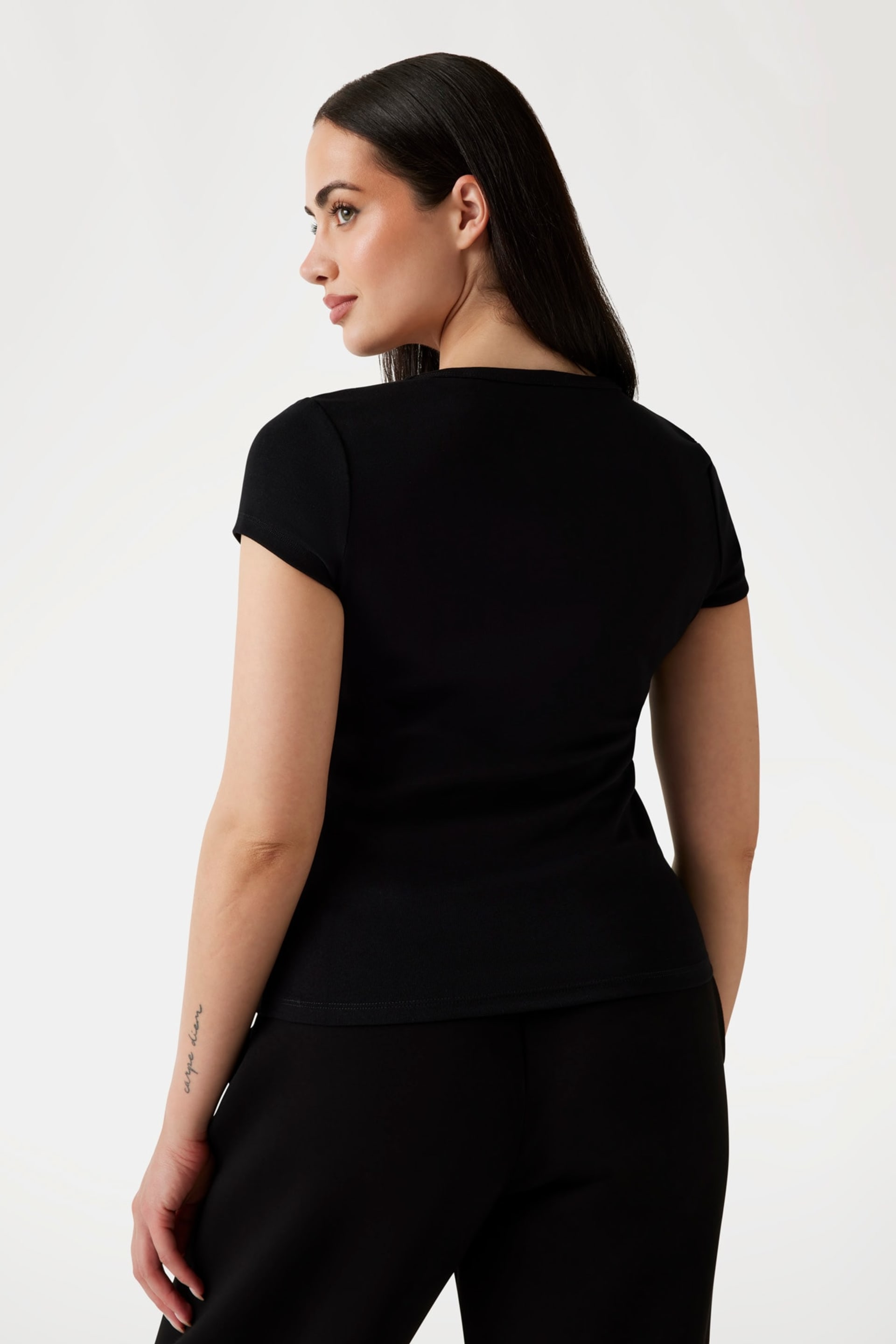 GUESS® Rhinestone logo tişört Kadın