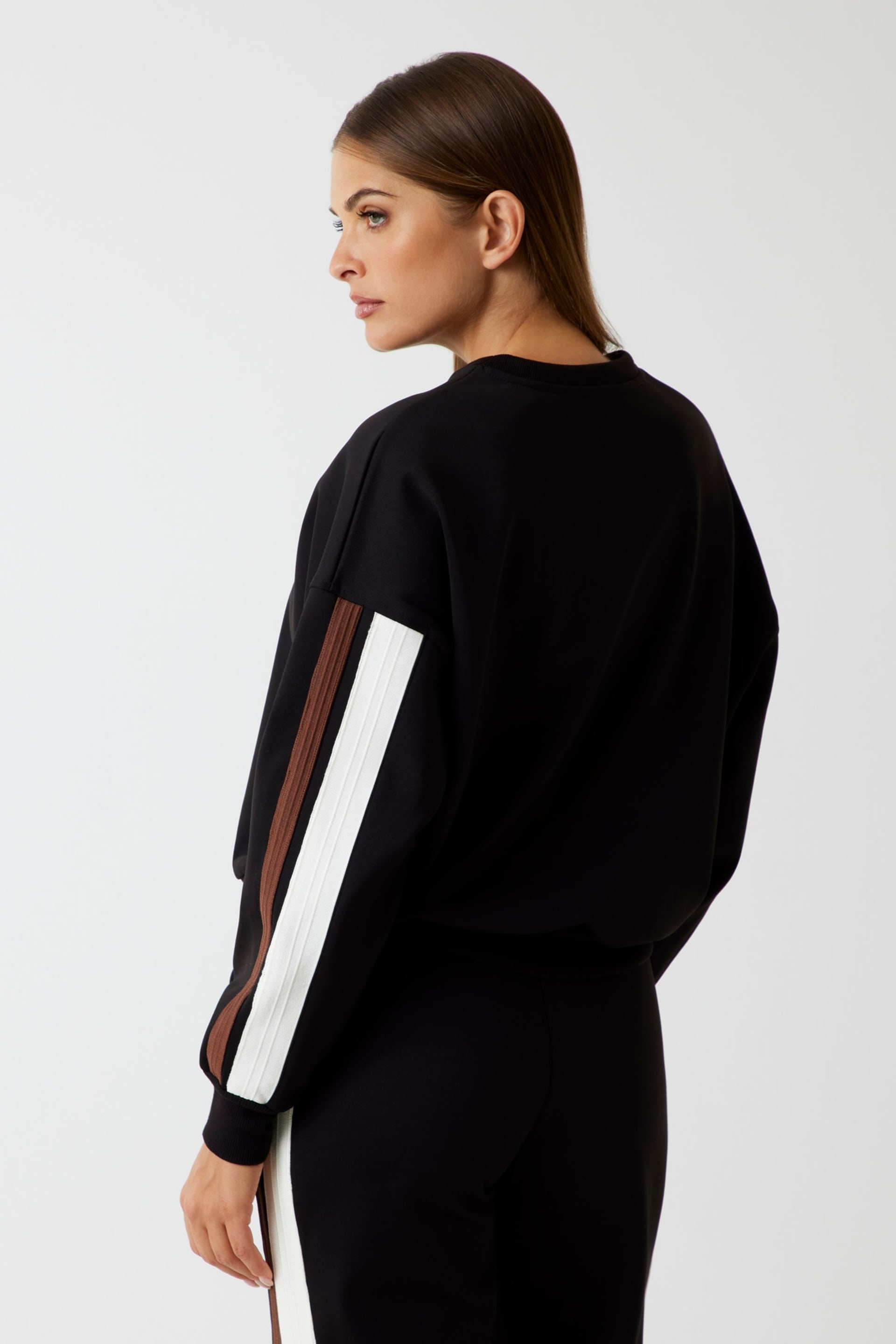 GUESS® Crew-neck logo sweatshirt