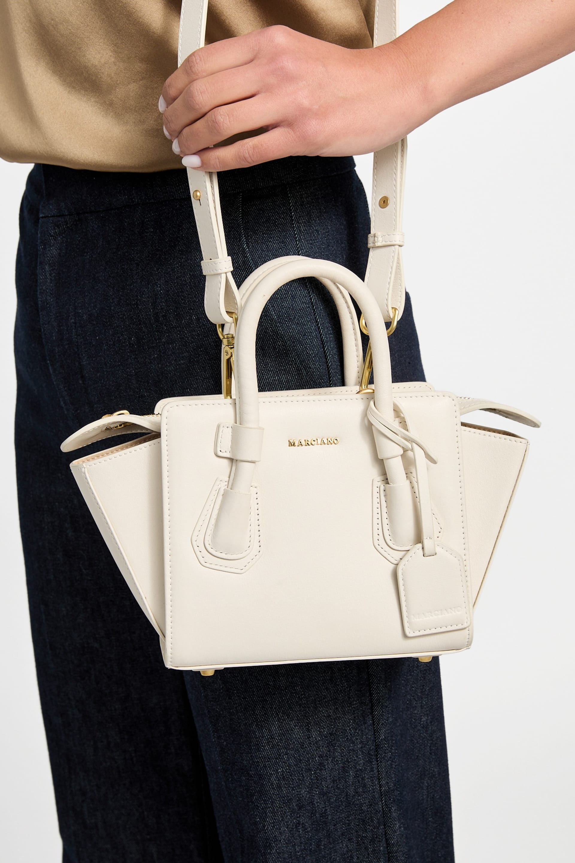 Gw SALE ミニバッグ MARCIANO by GUESS® Merava Leather Mini Satchel
