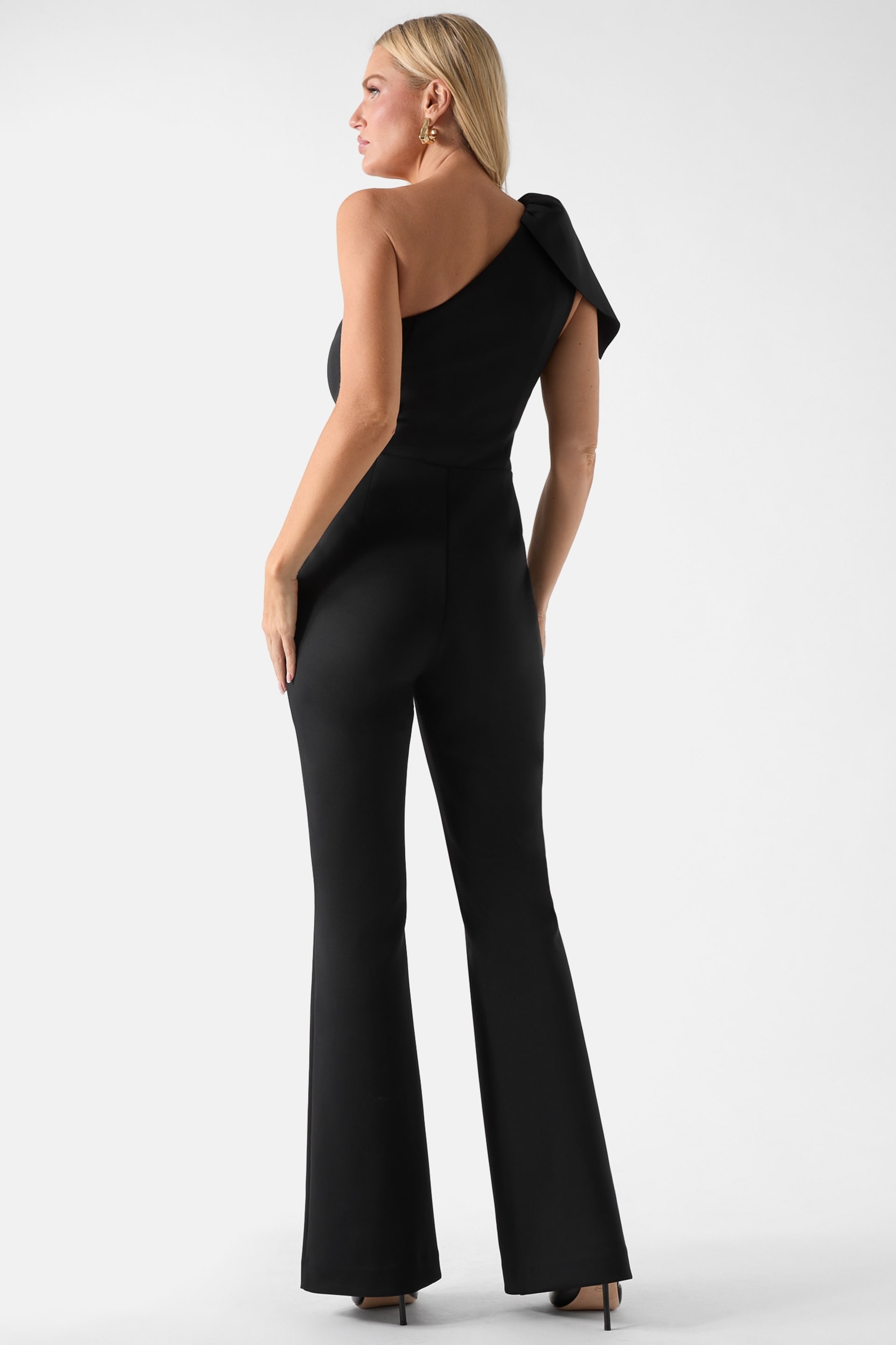 シャックGS MARCIANO by GUESS® Marciano Off-Shoulder Jumpsuit