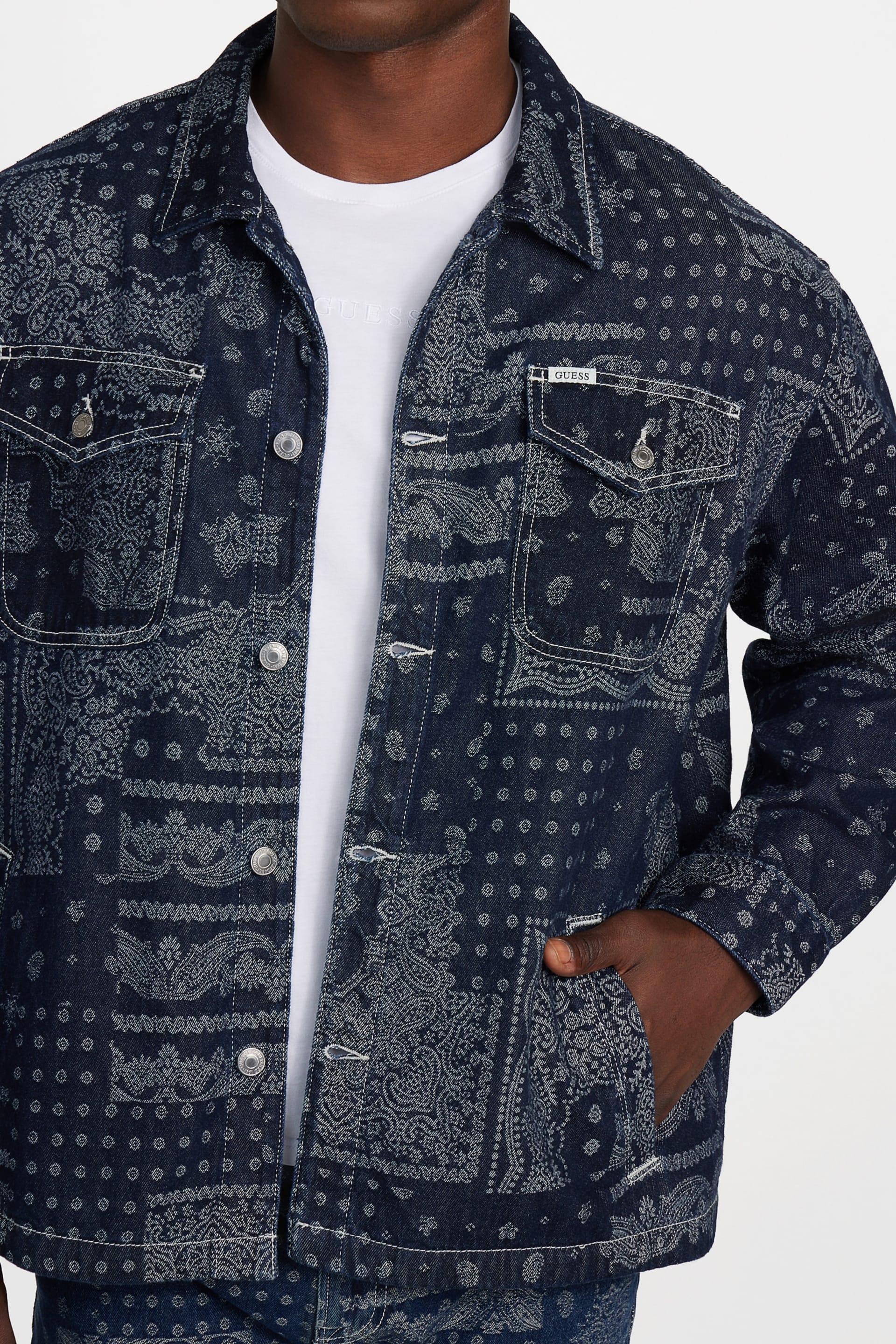 その他 【ダークインディゴブルー(M004)】GUESS デニムジャケット (M 