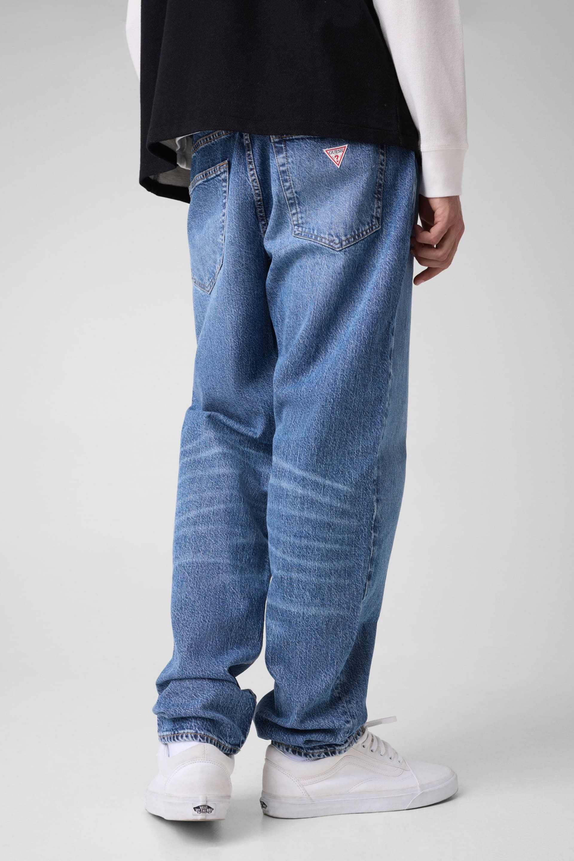 GUESS® G15 Relaxed Taper Jeans