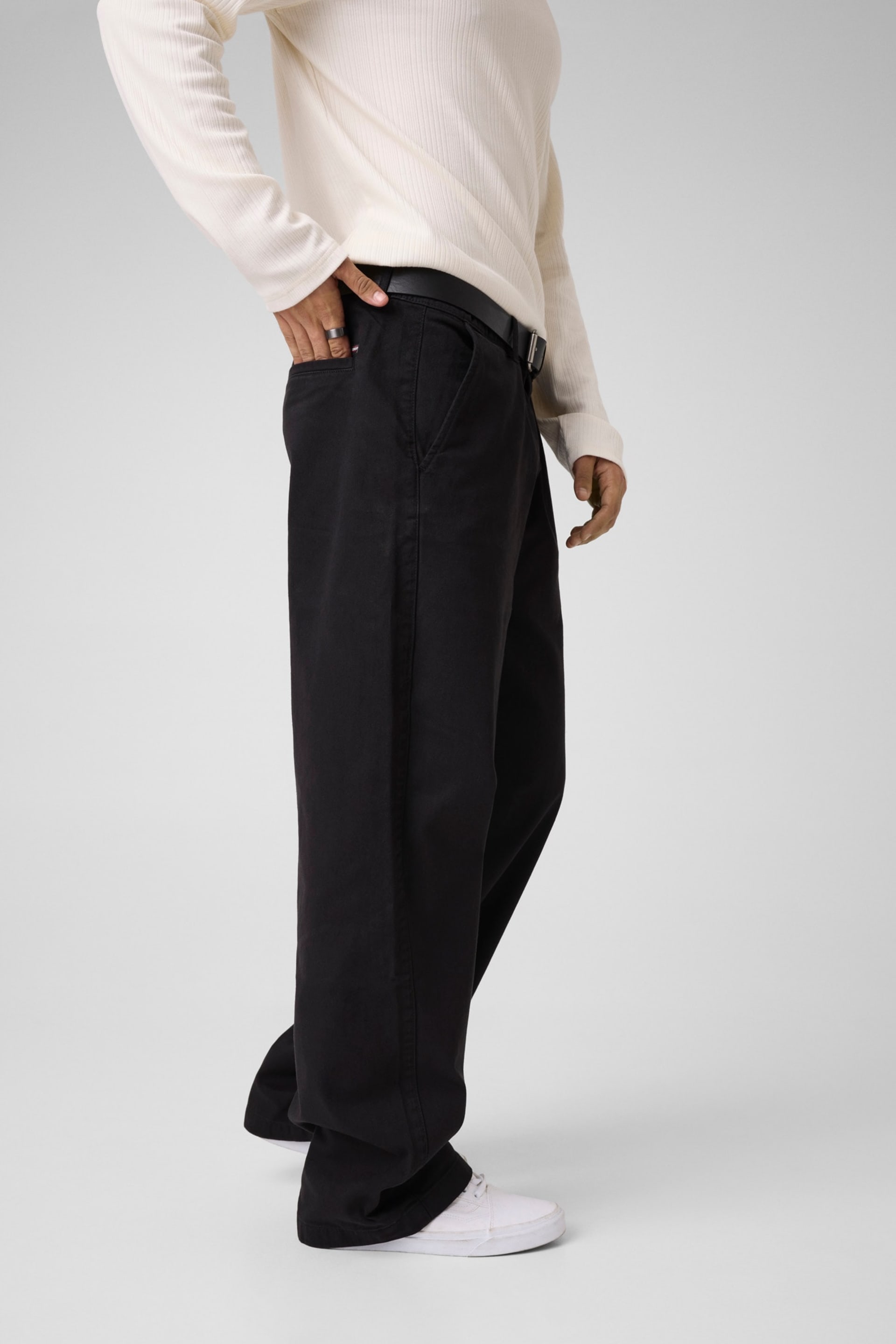 Wide Leg Chino Pants Men | GUESS Jeans®
