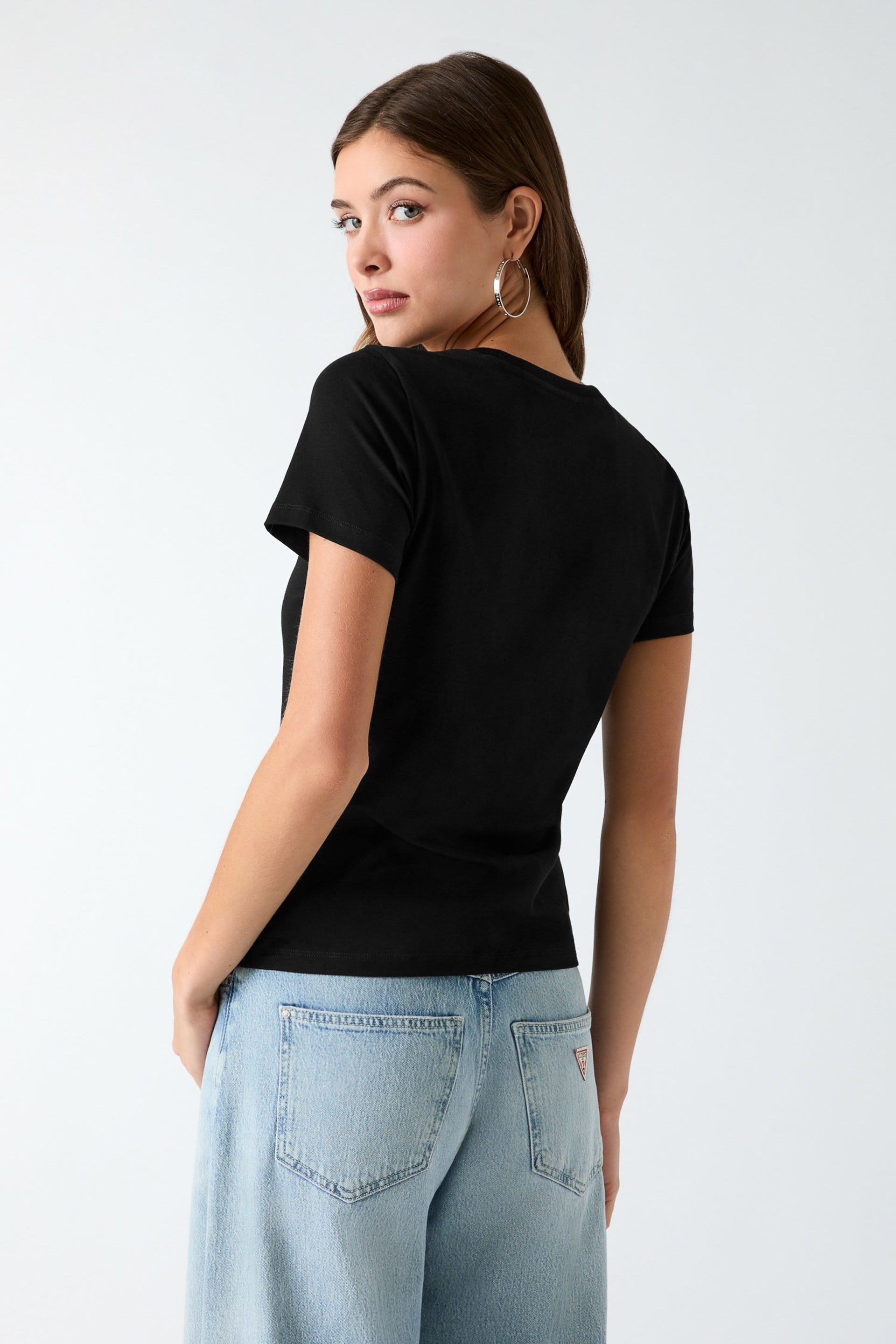 GUESS® Triangle logo t-shirt Women