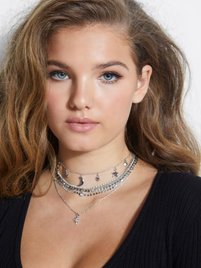 where to get chokers in stores