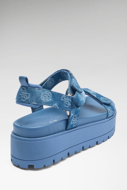 GUESS Dawsin Sandali Con Plateau Donna, Colore Menta 330, Tacco 7,5 Cm, Chiusura A Gancio, Punta Quadrata, Taglia 39.5 EU