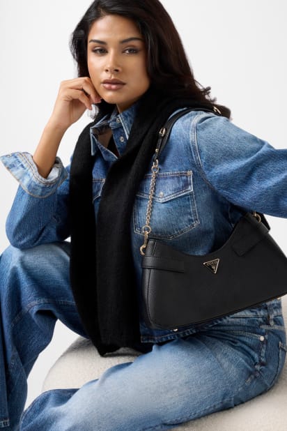 GUESS® Serenova Saffiano Omuz Çantası Kadın