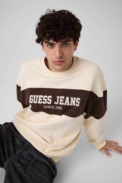 Yatay Çizgili Bisiklet Yaka Sweatshirt Erkek | GUESS Jeans®