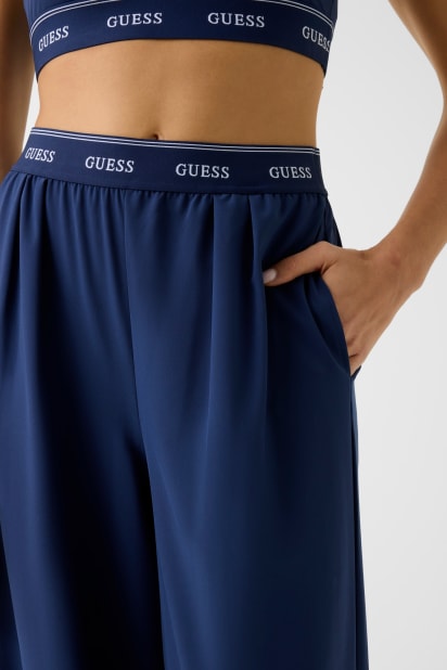 GUESS® Rahat kesim eşofman altı Kadın