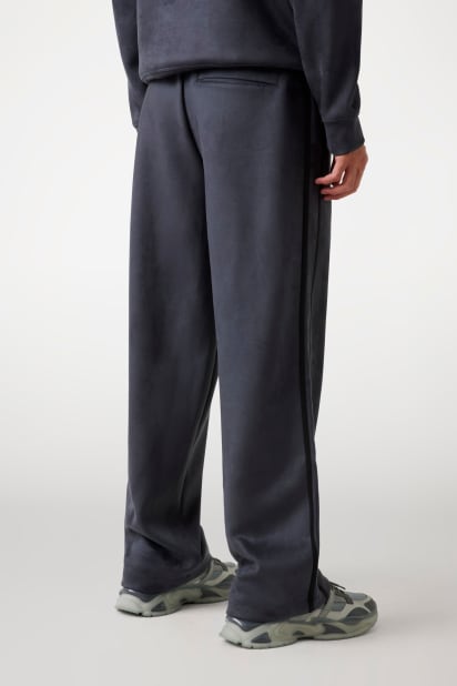 Wide-leg scuba sweatpants
