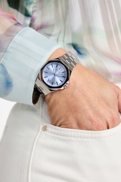 GUESS® Silver-Tone Analog Watch