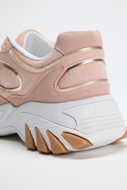 ☆【レネカオヴィラ】ビジュー＆ストーンPINKゴールドレザーミュール22.5㎝☆ GUESS® Norina Quattro G Sneakers