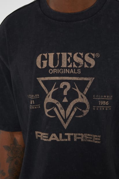 GUESS® GUESS Originals x RealTree Signature Tee