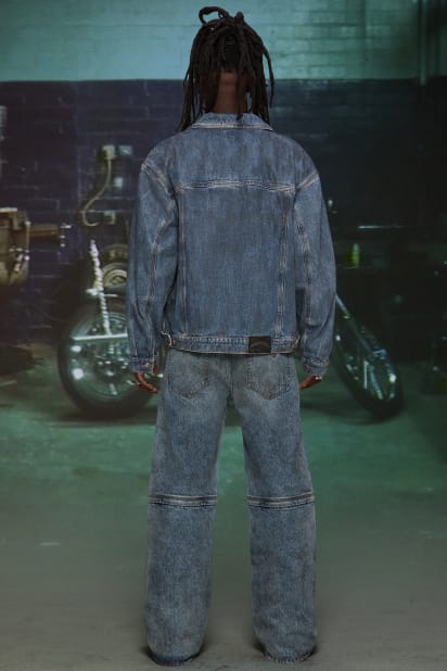 GUESS® HARDSTONE Zip-Off Denim Jeans