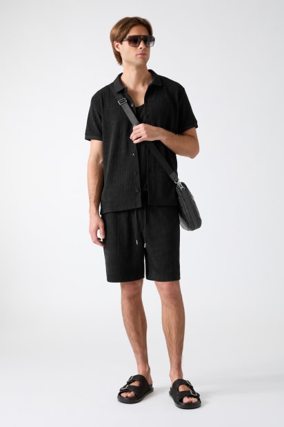 GUESS® Knitted shorts