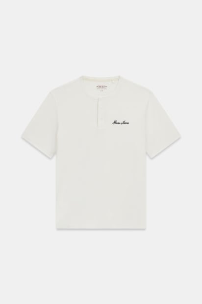 GUESS® Embroidered logo t-shirt