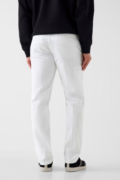 GUESS® Chino pants