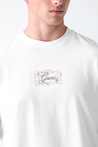 GUESS® Embroidered logo t-shirt