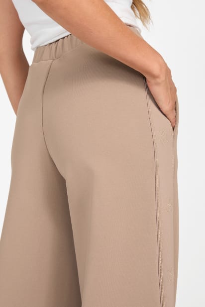 GUESS® Eco Octavia Wide-Leg Pants