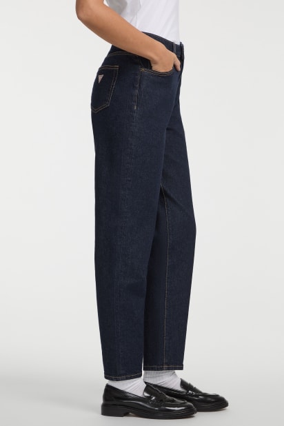 【ダークインディゴ(D4IR)】GUESS JEANS  デニム ジーンズ(W)G06 Mom Jeans GUESS JEANS G06 Mom Jeans デニム ジーンズ | GUESS(ゲス) JAPAN 公式