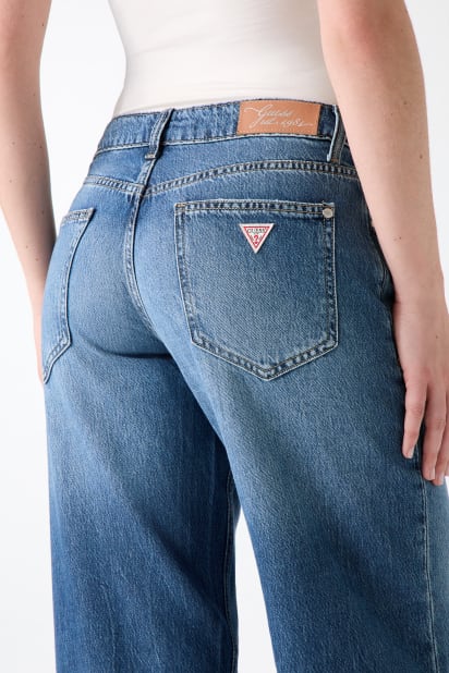GUESS® Low rise jeans