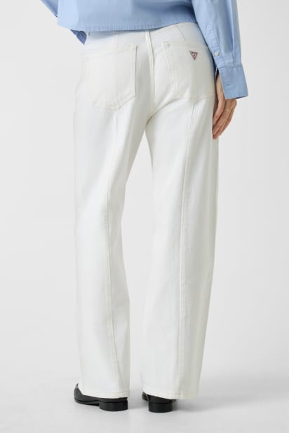 GUESS® G11 Seamed Crop Wide-Leg Jeans
