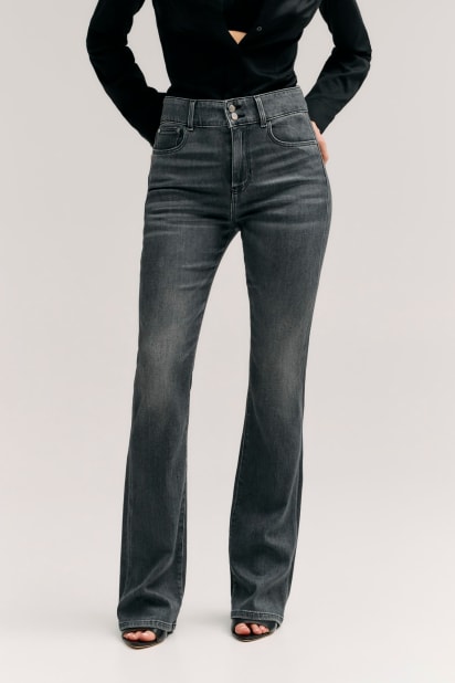 GUESS® Sexy flare jeans
