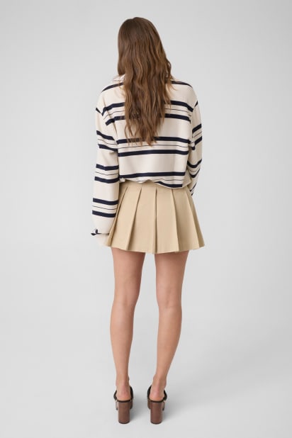 GUESS® Pleated mini skirt