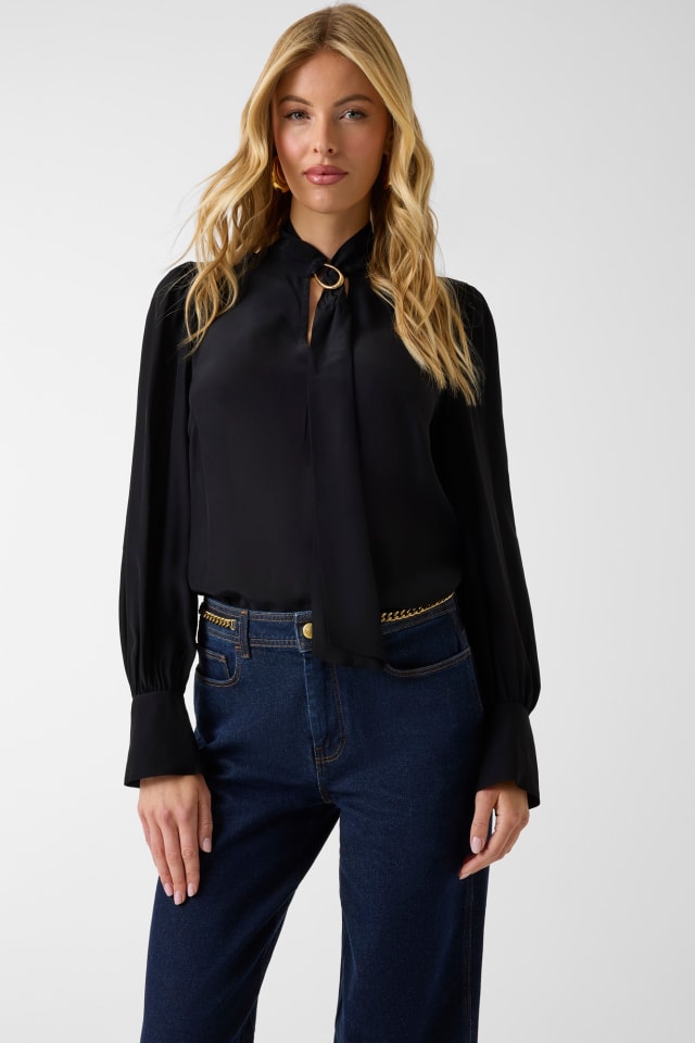 Blusa con detalle de foulard Marciano