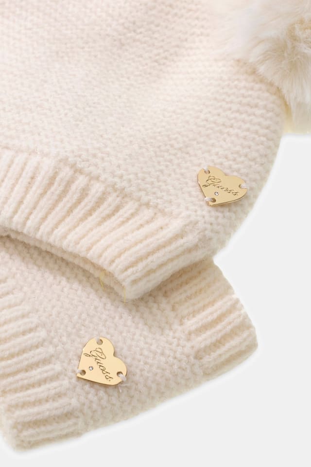 Conjunto de gorro y bufanda