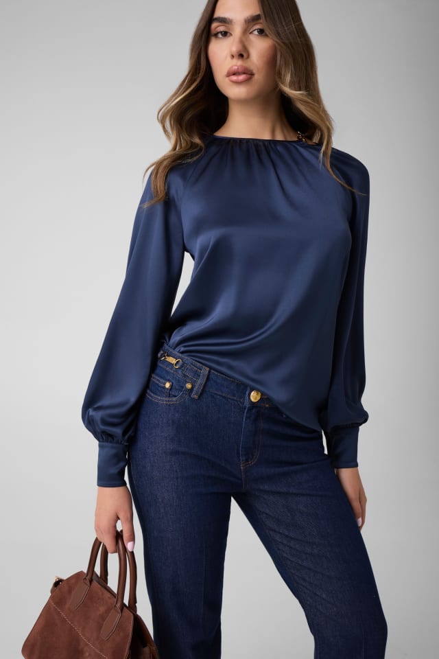 Blusa Marciano con cadena