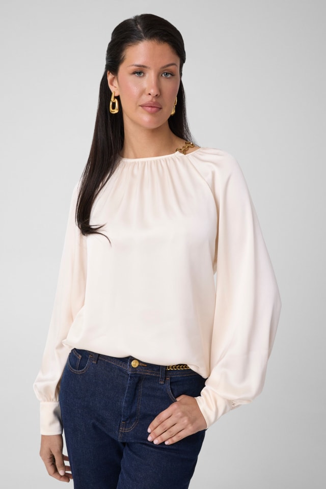 Blusa Marciano con cadena