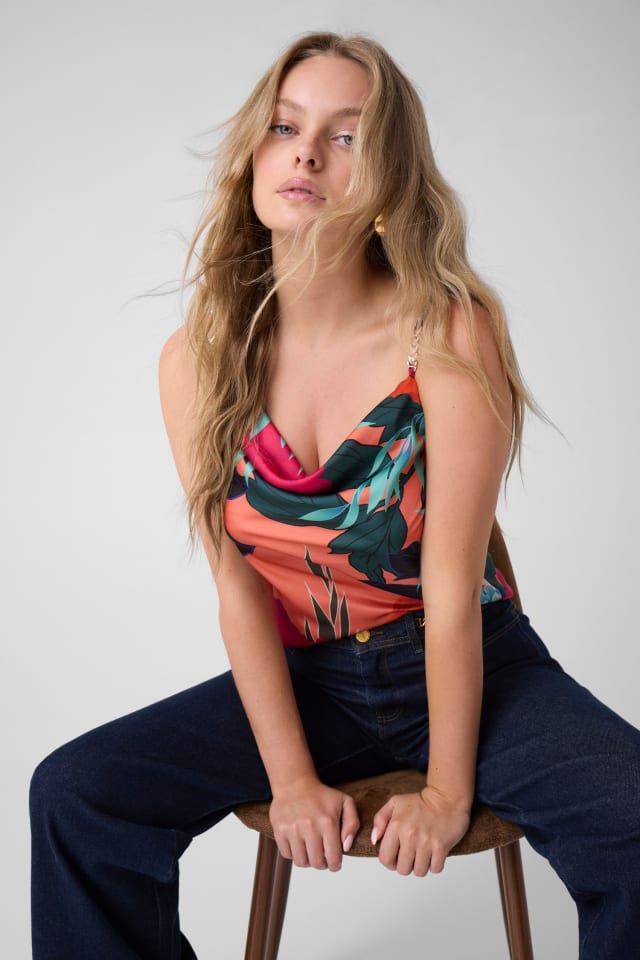 Top com estampa floral Marciano