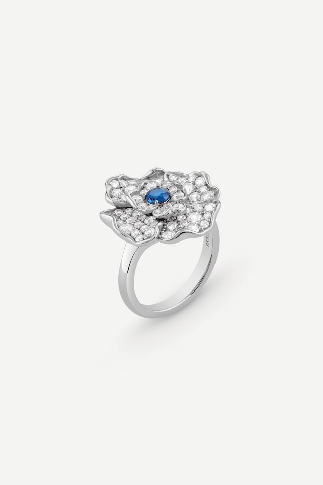 Ring Frosted Petal
