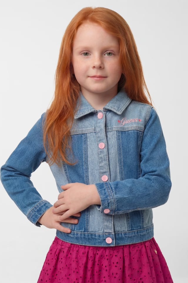 Chaqueta de mezclilla bordada