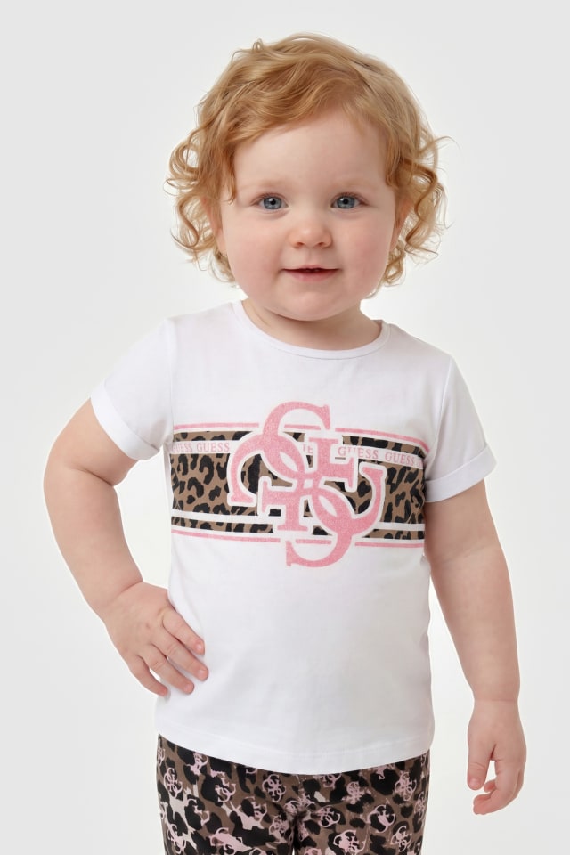 Camiseta con logo impreso