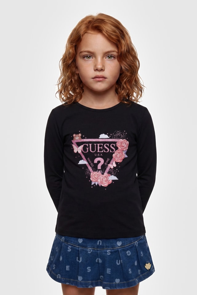 Camiseta con logo impreso