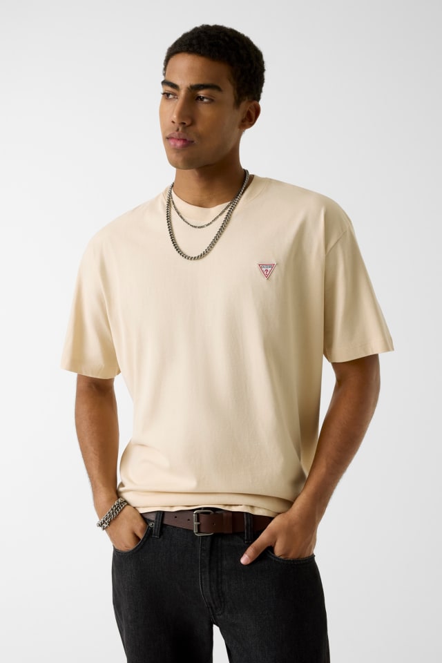 Camiseta miniparche modelo oversize
