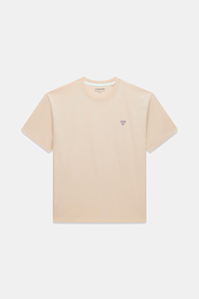 Camiseta miniparche modelo oversize