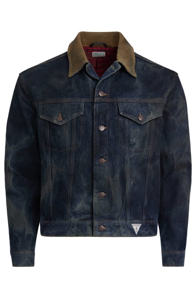 Cazadora vaquera modelo trucker